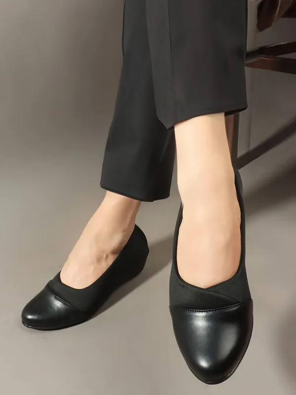 Black_Synthetic_Casual_Slip_On_Bellies_For_Women