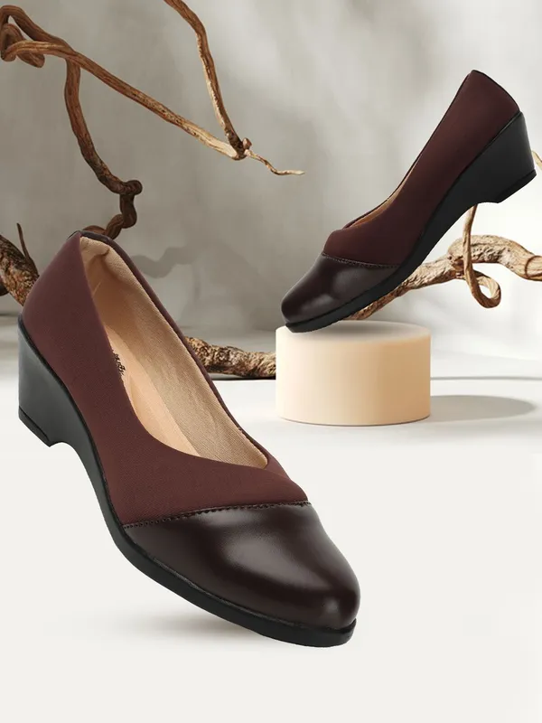 Brown_Synthetic_Casual_Slip_On_Bellies_For_Women