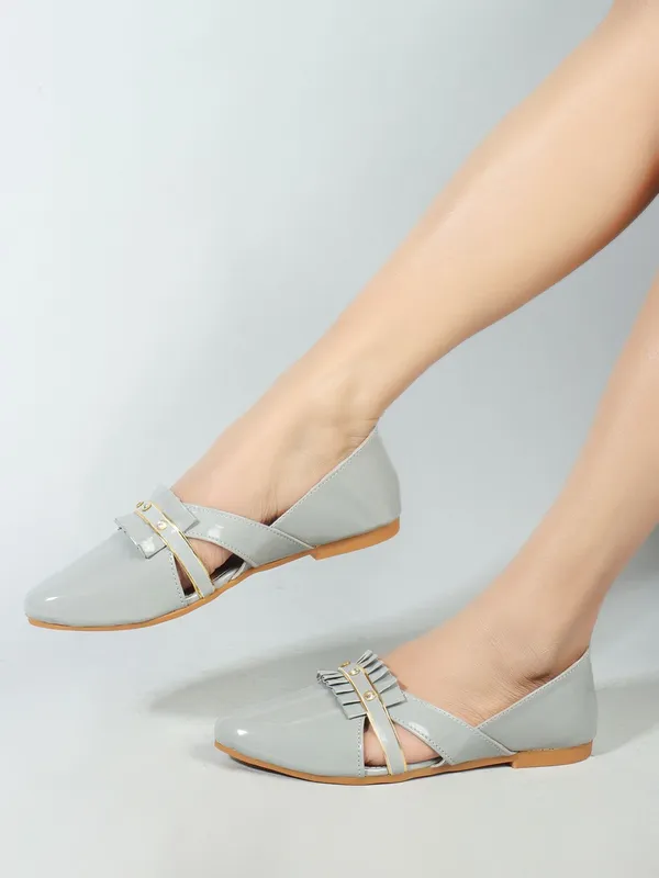 Grey_Patent_Leather_Casual_Casuals_For_Women