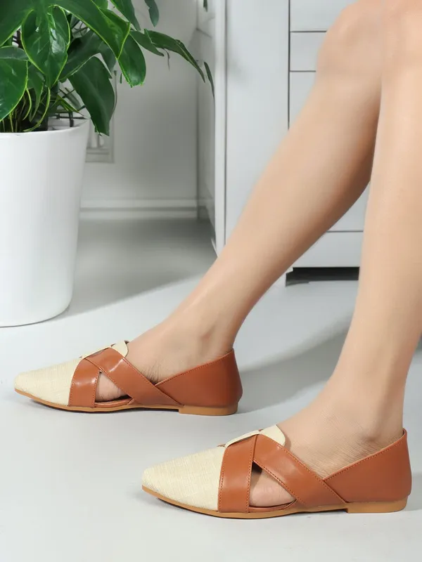 Tan_Synthetic_Leather_Casual_Bellies_For_Women