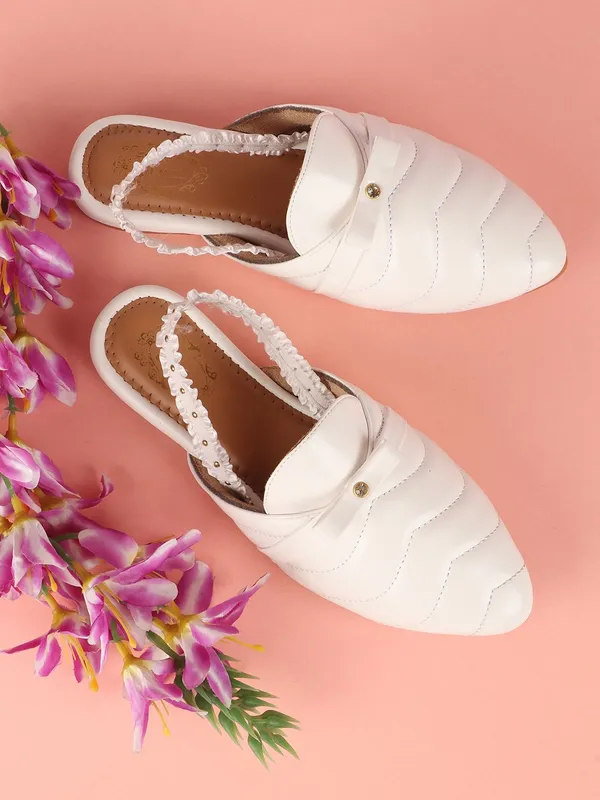 White_Synthetic_Leather_Casual_Slip_On_Bellies_For_Women