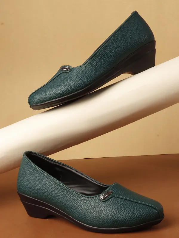 Green_Synthetic_Leather_Wedges_For_Women