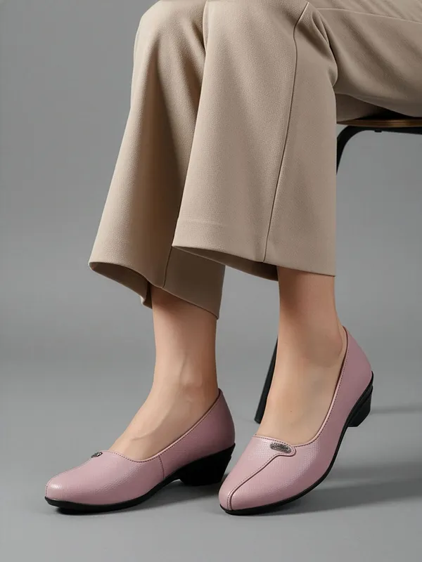 Pink_Synthetic_Leather_Bellies_For_Women