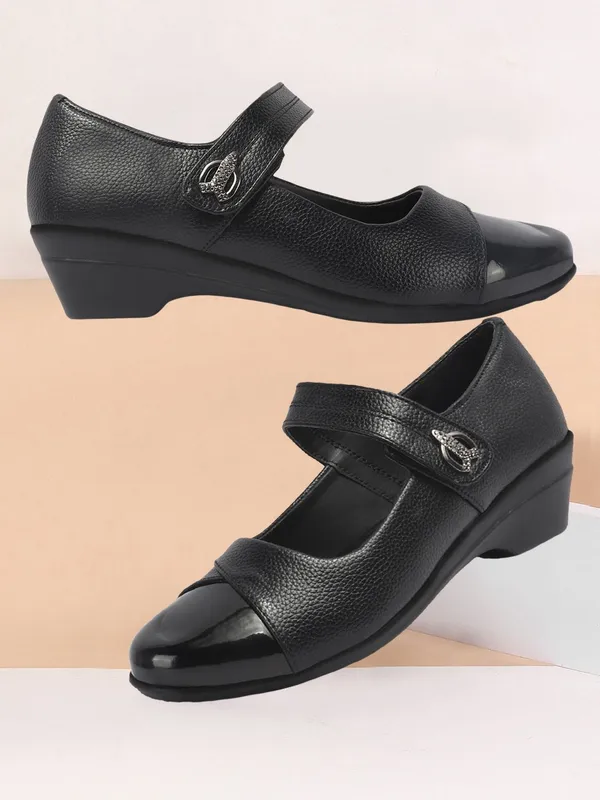 Black_Synthetic_Leather_Casual_Slip_On_Bellies_For_Women