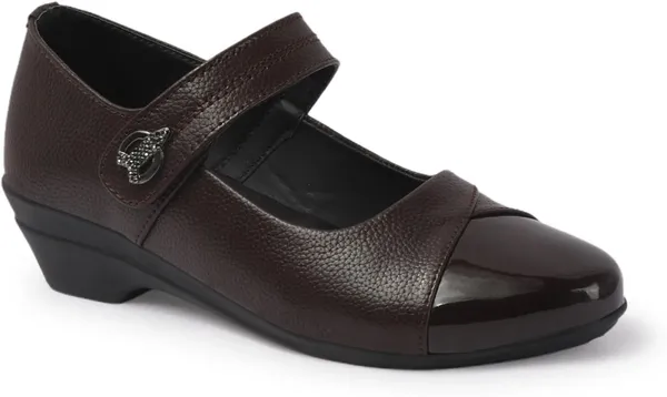 Brown_Synthetic_Leather_Casual_Slip_On_Bellies_For_Women