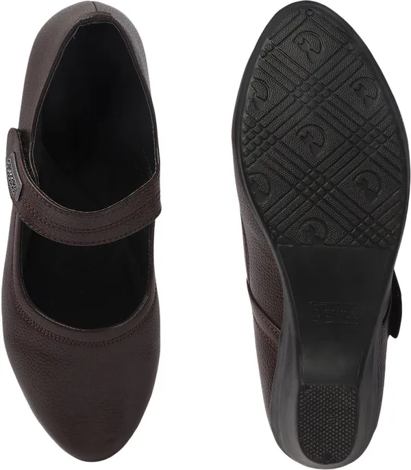 Brown_Synthetic_Leather_Casual_Slip_On_Bellies_For_Women