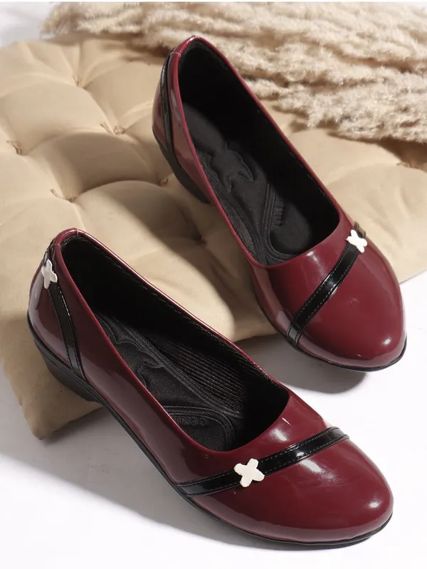 Maroon_Patent_Leather_Casual_Slip_On_Bellies_For_Women