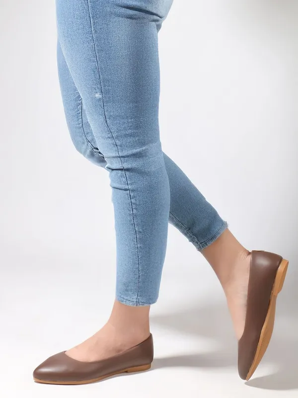 Brown_Synthetic_Leather_Bellies_For_Women