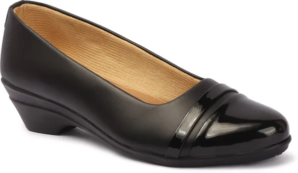 Black_Synthetic_Leather_Bellies_For_Women