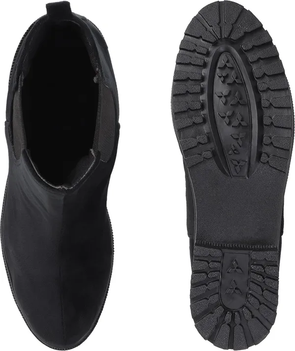 Black_Suede_Boots_For_Women