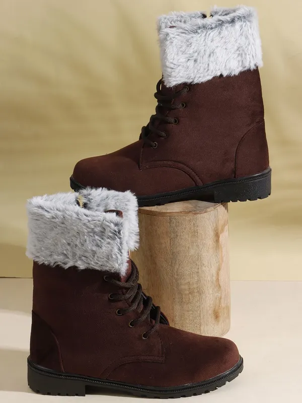 Brown_Suede_Boots_For_Women