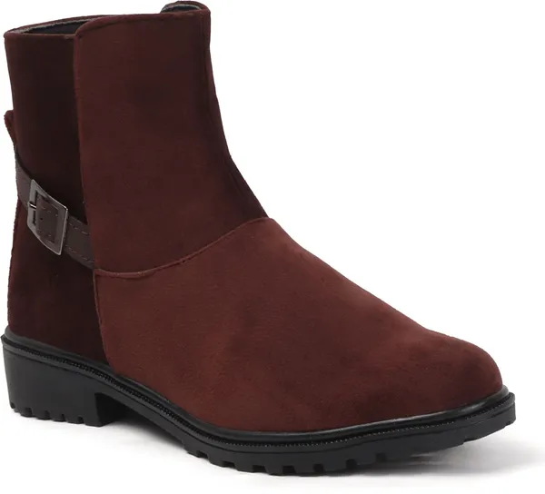 Brown_Suede_Boots_For_Women