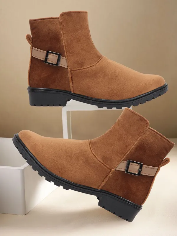 Tan_Suede_Boots_For_Women
