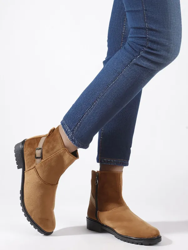 Tan_Suede_Boots_For_Women