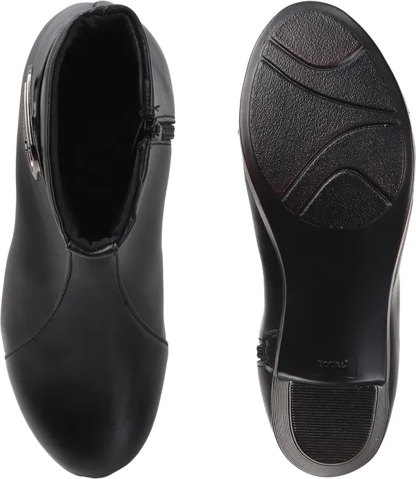 Black_Synthetic_Leather_Boots_For_Women