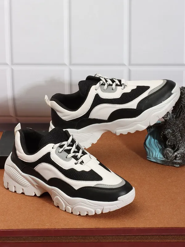 Black_Synthetic_Leather_Sports_For_Women