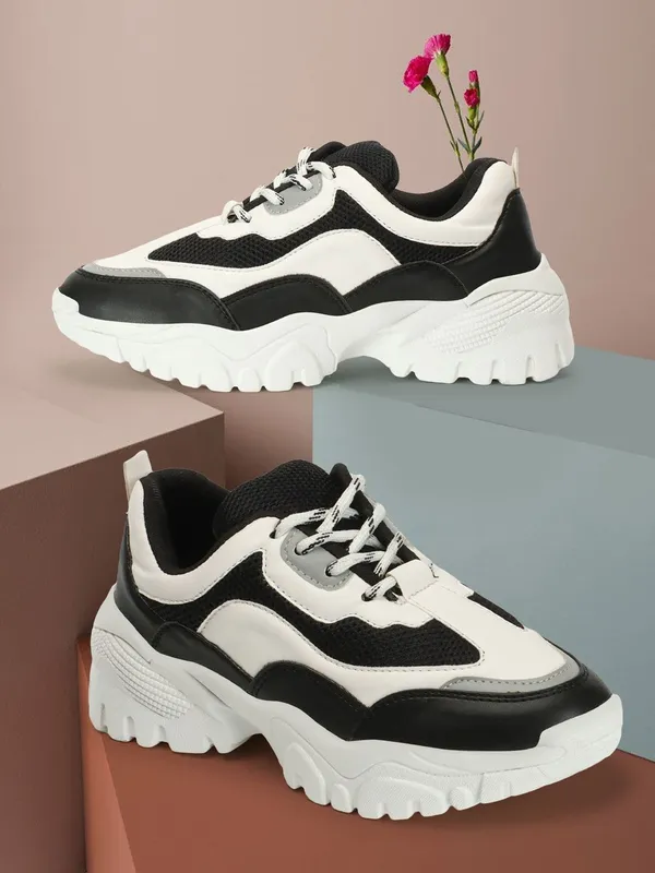 Black_Synthetic_Leather_Sports_For_Women