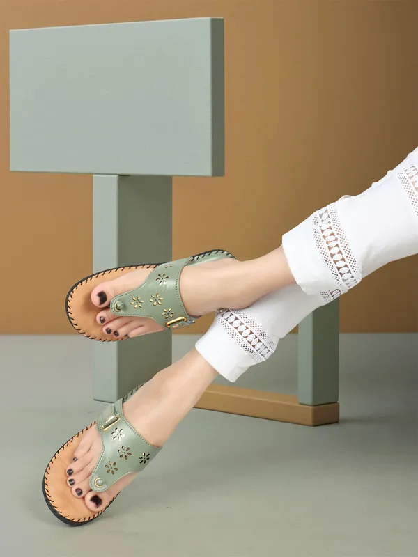 Green_Synthetic_Flats_For_Women