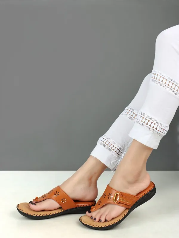 Tan_Synthetic_Flats_For_Women