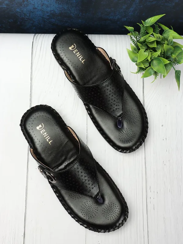 Black_Synthetic_Leather_Wedges_For_Women