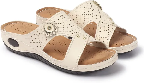 Beige_Synthetic_Leather_Flats_For_Women