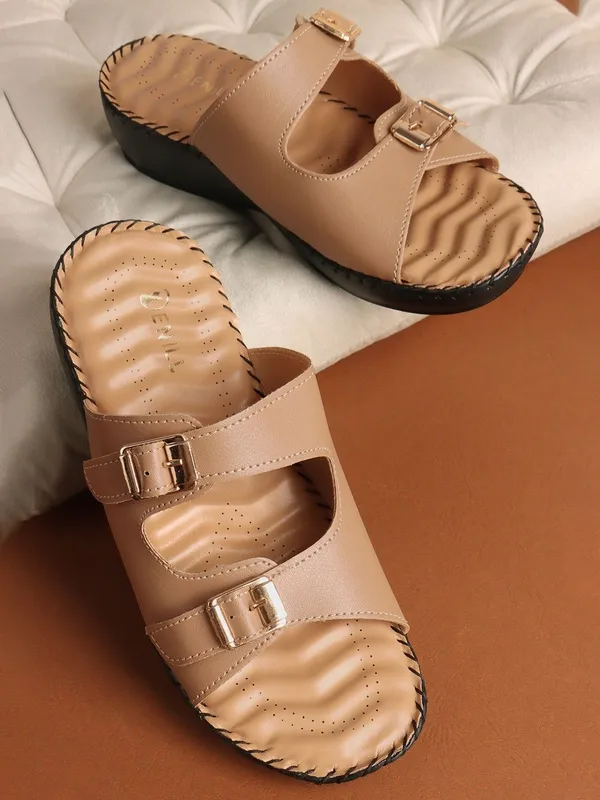 Beige_Synthetic_Leather_Flats_For_Women