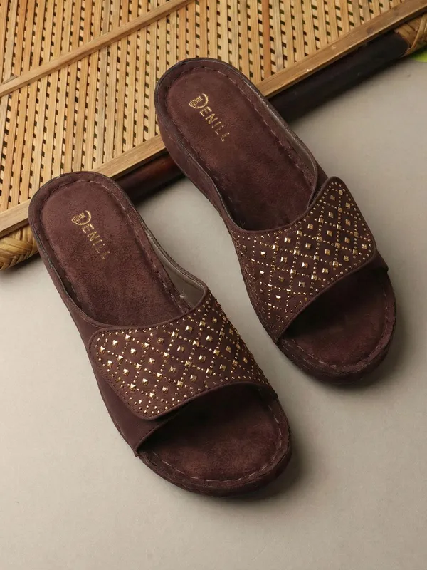 Brown_Suede_Wedges_For_Women