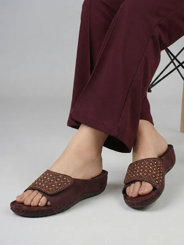 Brown_Suede_Wedges_For_Women
