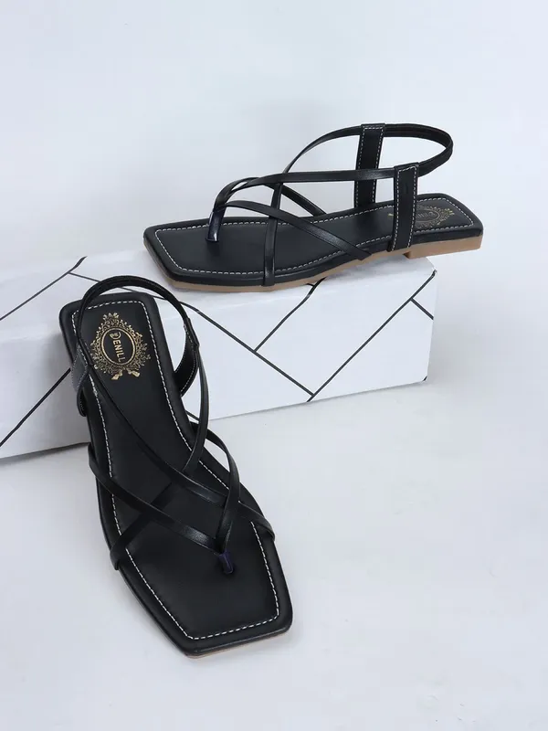 Black_Synthetic_Leather_Flats_For_Women