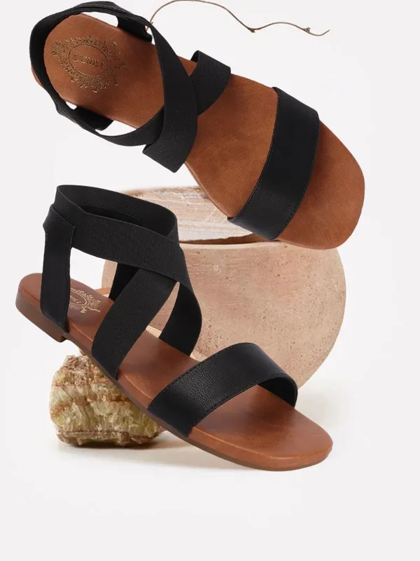 Black_Synthetic_Leather_Flats_For_Women