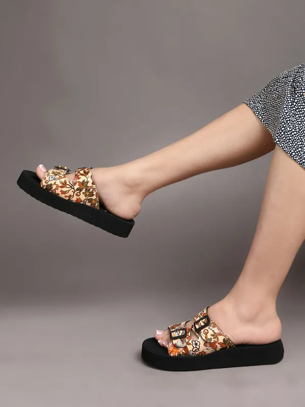 Multicolor_Suede_Flats_For_Women