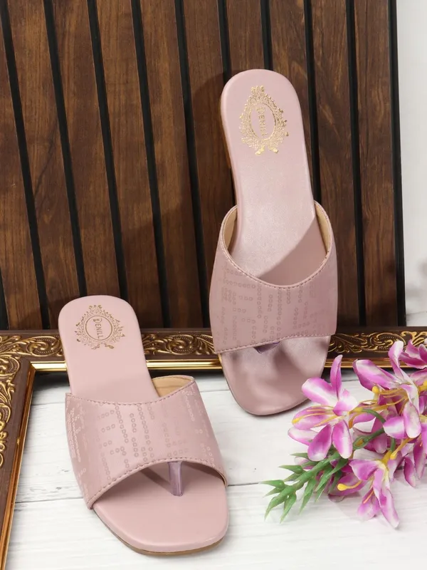 Pink_Synthetic_Flats_For_Women