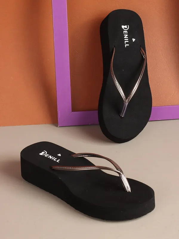 Grey_Synthetic_Leather_Heels_For_Women