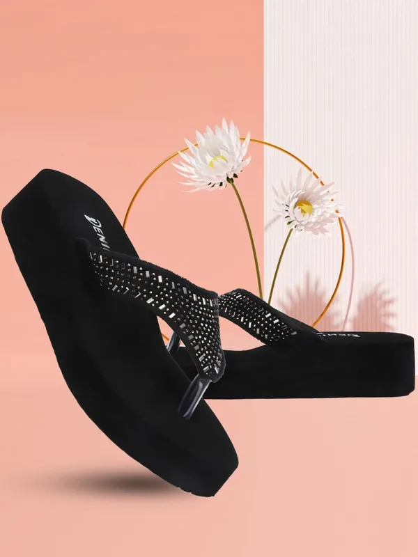 Black_Suede_Flats_For_Women