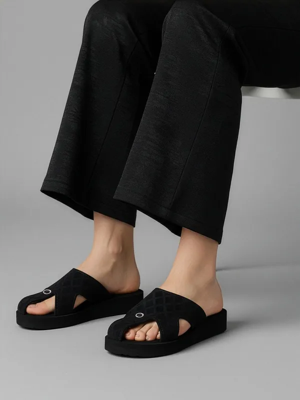 Black_Suede_Flats_For_Women
