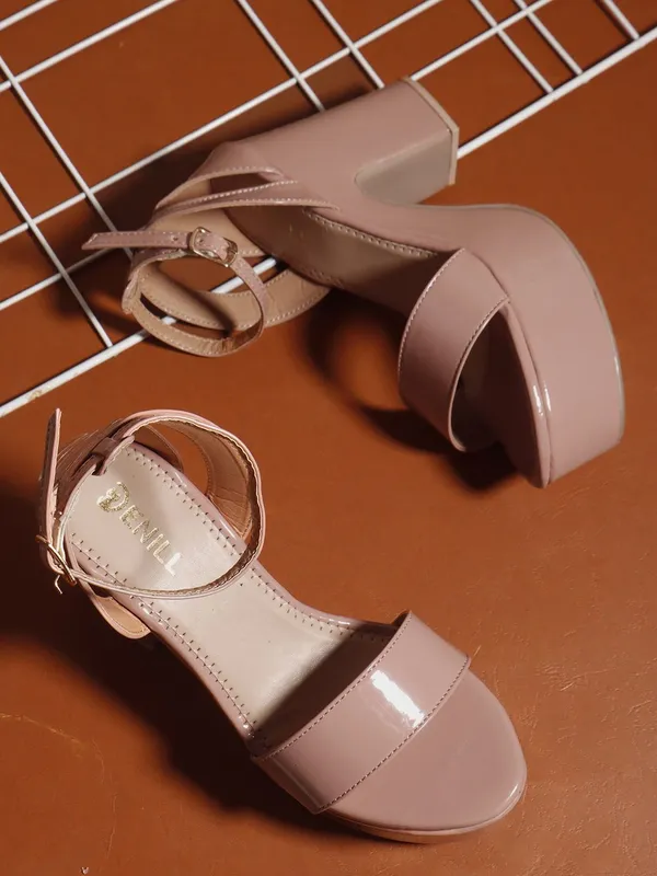 Pink_Patent_Leather_Heels_For_Women