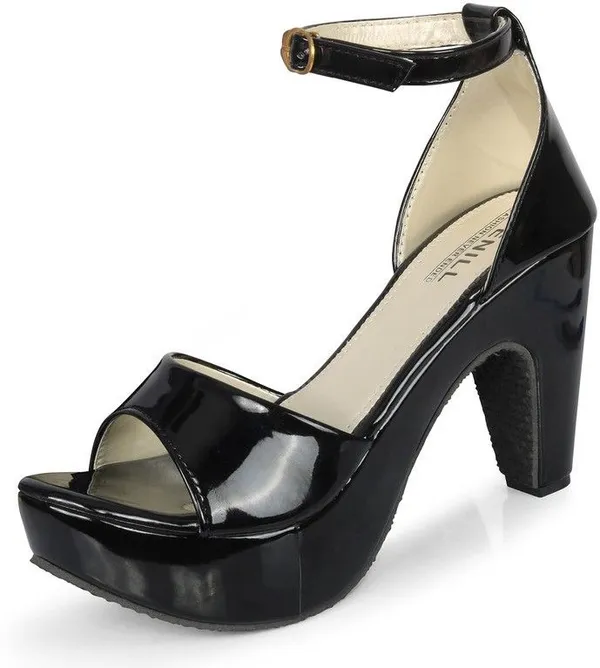 Black_Patent_Leather_Heels_For_Women