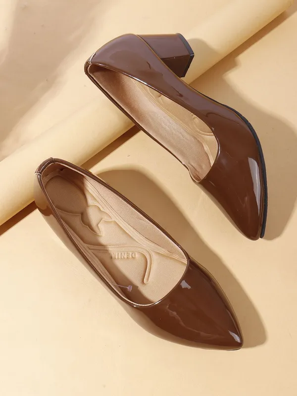 Brown_Patent_Leather_Heels_For_Women