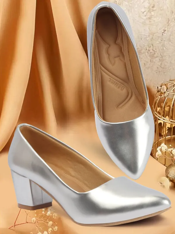 Silver_Synthetic_Leather_Heels_For_Women