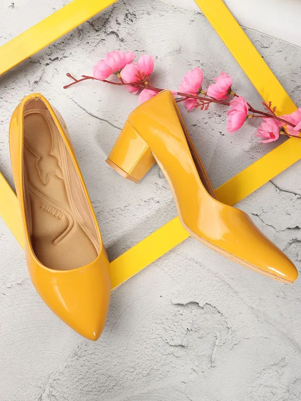 Yellow_Patent_Leather_Heels_For_Women