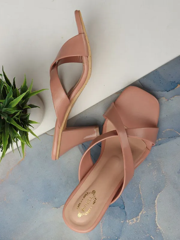 Pink_Synthetic_Leather_Heels_For_Women