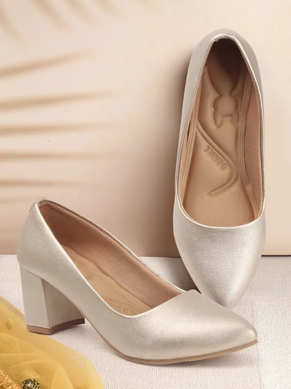 Gold_Synthetic_Leather_Heels_For_Women