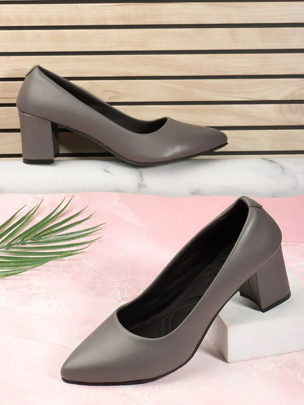 Grey_Synthetic_Leather_Heels_For_Women