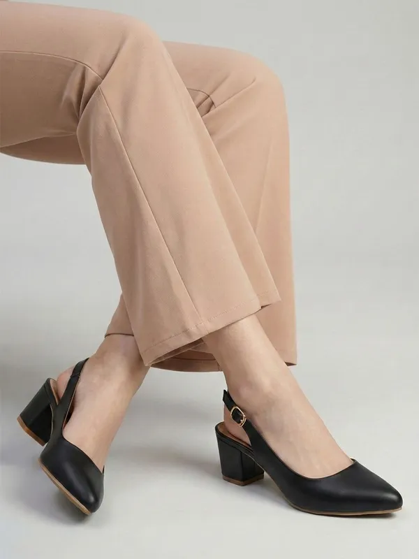 Black_Synthetic_Leather_Heels_For_Women