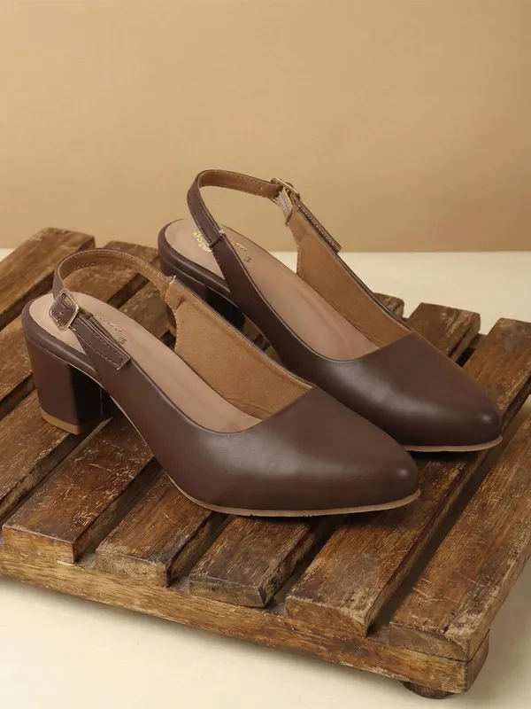 Brown_Synthetic_Leather_Heels_For_Women