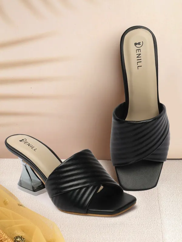 Black_Synthetic_Leather_Heels_For_Women