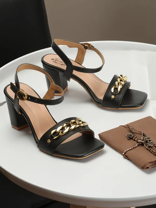 Black_Synthetic_Leather_Heels_For_Women
