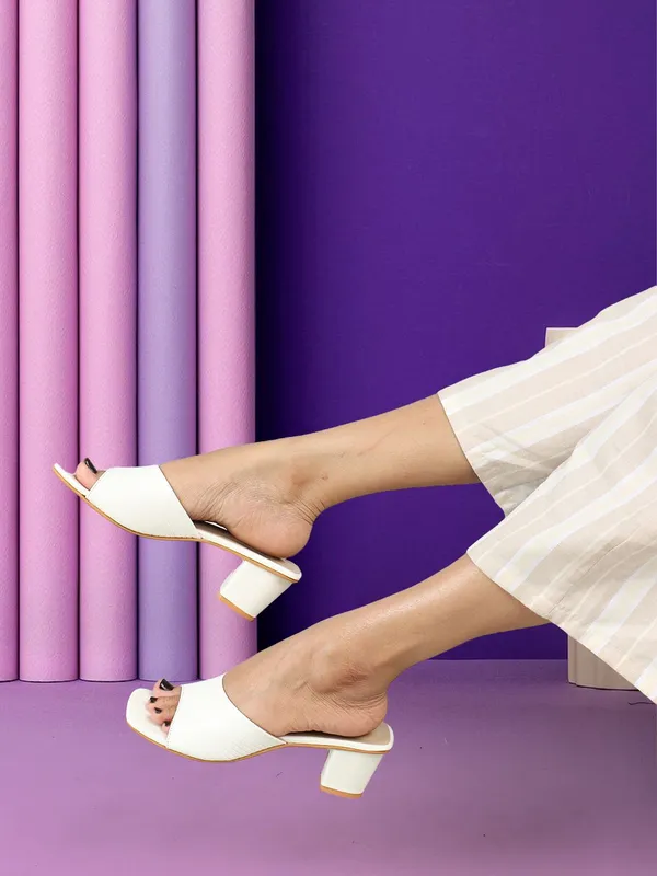 White_Synthetic_Leather_Heels_For_Women