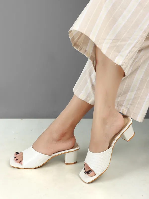 White_Synthetic_Leather_Heels_For_Women