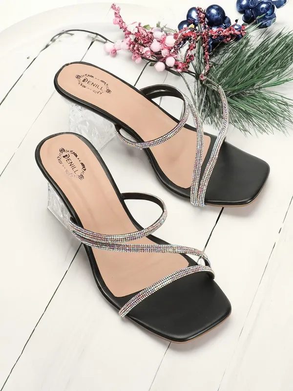 Black_Synthetic_Leather_Heels_For_Women